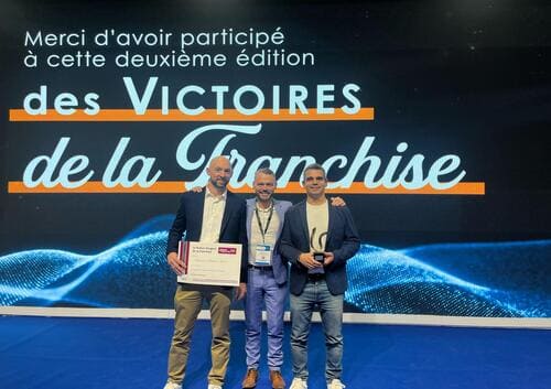 Antoine Moran et Sébastien Bourgoin, franchisés Basilic & Co de Nîmes, obtiennent le Ruban d'Argent de la Franchise